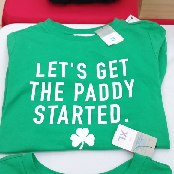 St Patrick's Day Green TShirt with Shamrock Design - Picture 1 of 4